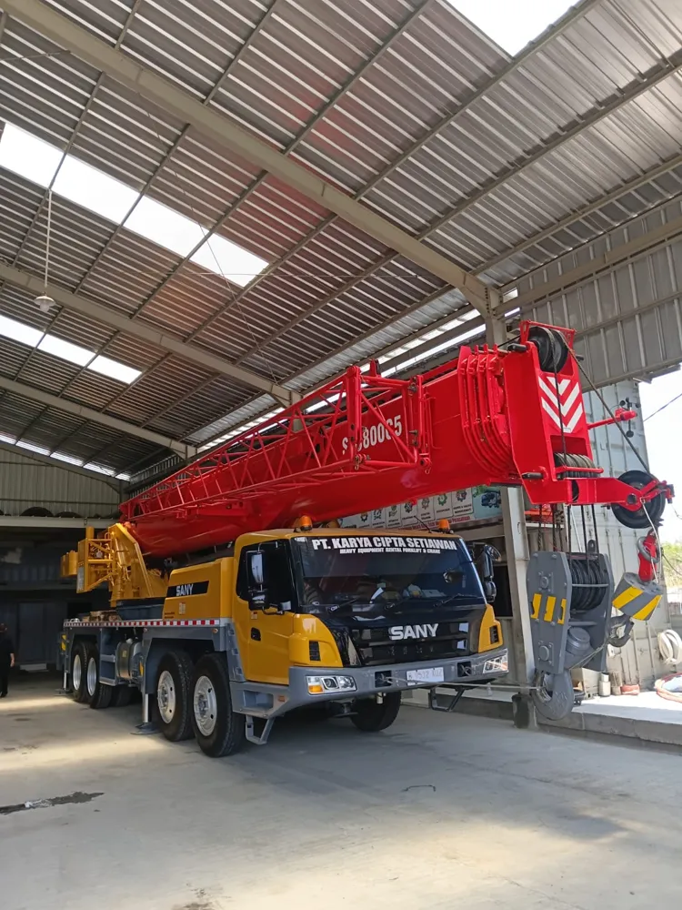 Mobile crane Sany berlogo PT Karya Cipta Setiawan